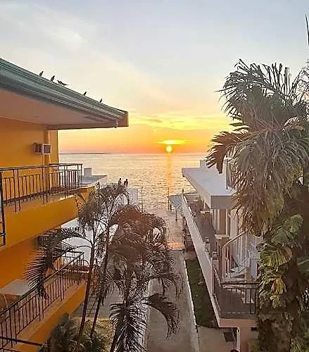 Marvin's Seaside Hotell 2*